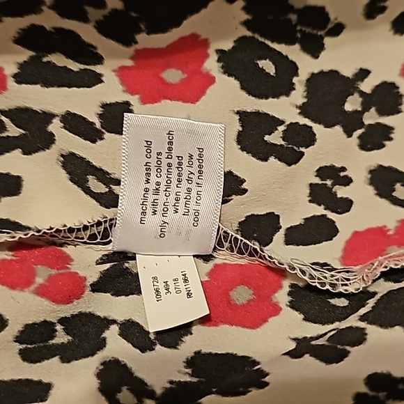 Asymmetrical Cold-Shoulder Top - Picture 7 of 7